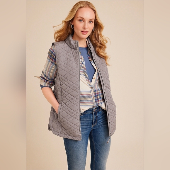 Maurices Jackets & Blazers - Maurices Gray Diamond Quilted Puffer Vest, Size Large